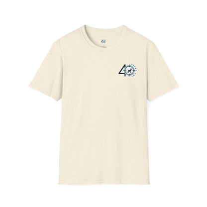 40 YARDS OUT Black Retriever Duck Watch Unisex Softstyle T-Shirt