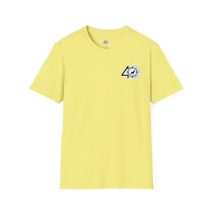 40 YARDS OUT Black Retriever Duck Watch Unisex Softstyle T-Shirt